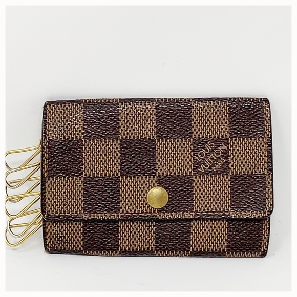 Louis Vuitton Handbags - Authentic Louis Vuitton Darmier Keyholder Wallet